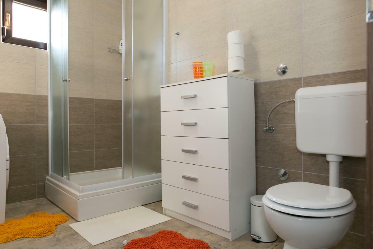 Apartman Lori Otocac Exterior photo