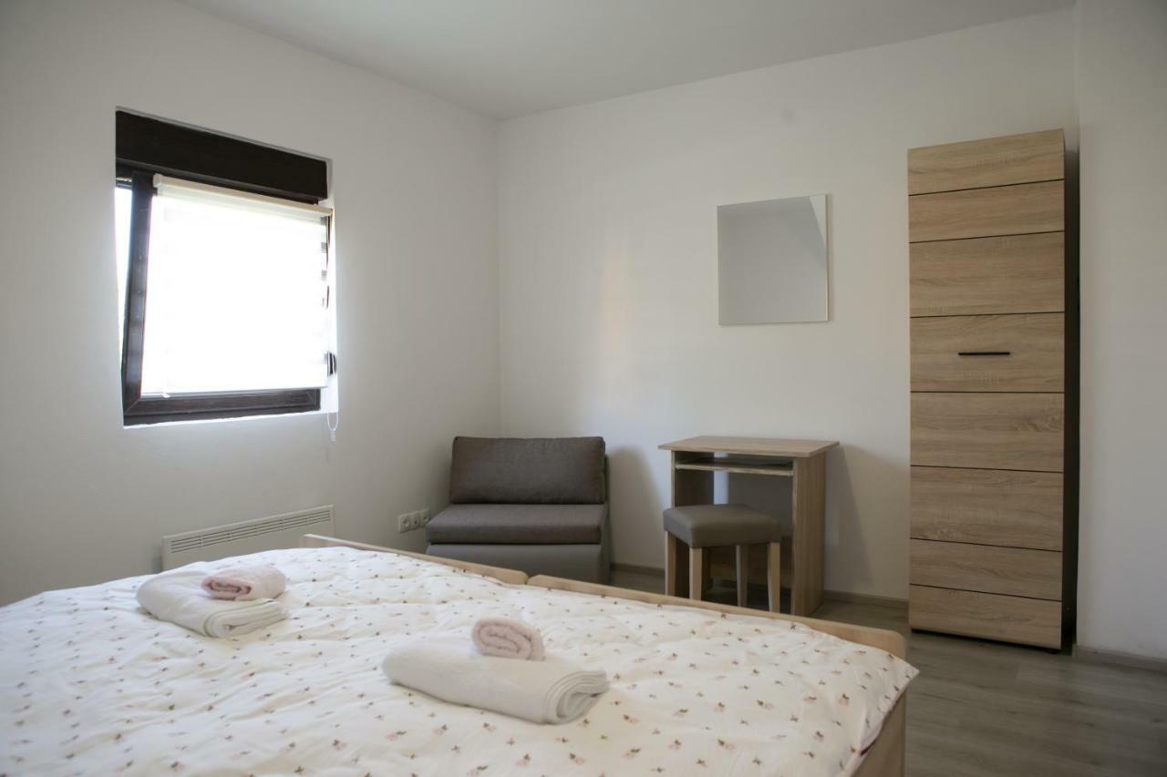 Apartman Lori Otocac Exterior photo